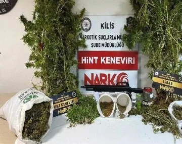 Kilis'te bir evde hint keneviri, tabanca ve fişek ele geçirildi