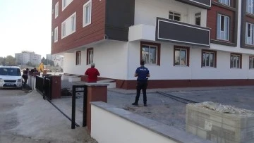 Kilis’te inşaattan düşen işçi yaralandı