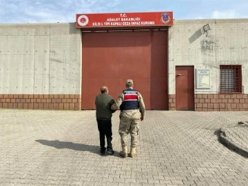 Kilis'te uyuşturucu ticaretinden aranan şahıs yakalandı