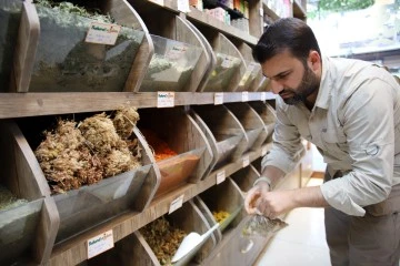 Kış hastalıklarından korunmak isteyenler aktarlara koşuyor