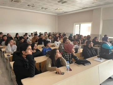 KİYÜ’de “Turizm ve Müzik” Başlıklı Konferans Gerçekleştirildi