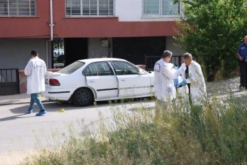 Kızını ve torununu sokak ortasında öldürdü!