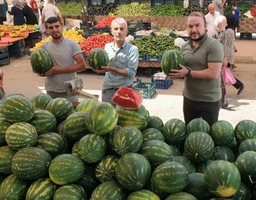 KİZO Başkan Vekili Deli :&quot;10 kğ'lık Yerli karpuzu 40 TL' ye almak varken; 2 Lt'lik kolaya 40 TL vermek hiç mantıklı değil..!!&quot;