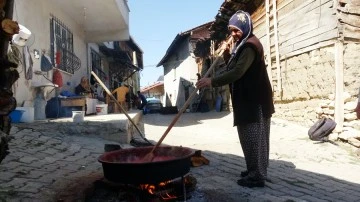 Marketten almak yerine binbir zahmetle kendileri hazırlıyor