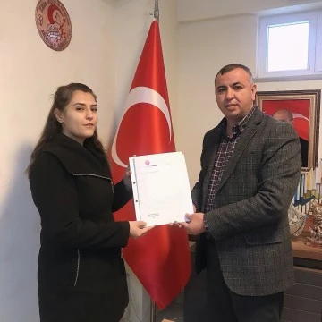 MHP'DE KADIN KOLLARI BAŞKANI ÖZNUR TANRIVERDİ OLDU