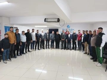 MHP Kilis Milletvekili Adayı Demir Ocakta Sahur Yaptı