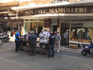 Mis Ekmek’ten geleneksel aşure ikramı