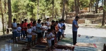 Müftülük yetkilileri Gülbaba (Martavan) Köyü’nde Yaz Kur’an Kursu öğrencileriyle buluştu