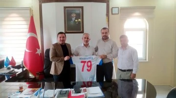 Musabeyli Spor Kulübü’nden Müftü Bozkurt’a forma