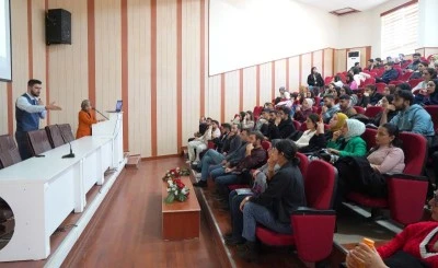 “Öğretmenlik Mesleği Kanunu ve Akademi Giriş Sınavı”  