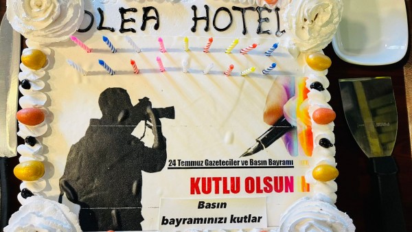 OLEA OTEL GAZETECİLERİ UNUTMADI