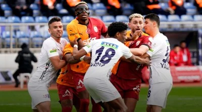 Osimhen yetmedi! Galatasaray'a Kasımpaşa darbesi