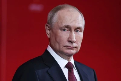 Putin, Ukrayna’nın işgal ettiği Kursk’u ilk kez ziyaret etti