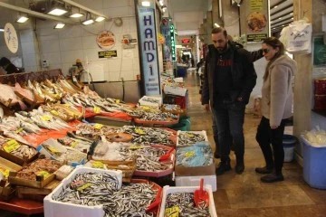 Ramazan geldi, balık tezgahları boş kaldı