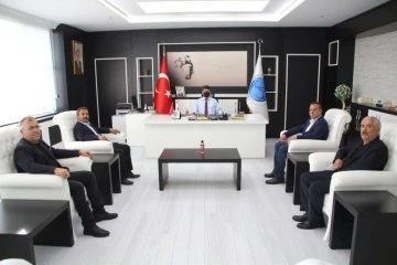 REKTÖR KARACOŞKUN, KÜLTÜR VARLIKLARI DERNEĞİ İLE BİR ARAYA GELDİ