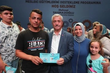 ŞAHİNBEY BELEDİYESİ MESLEKİ EĞİTİM MERKEZLERİ ÖĞRENCİLERİNİN AYLIK ÖDEMELERİNE BAŞLADI