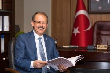 SANKO ÜNİVERSİTESİ REKTÖRÜ PROF. DR. DAĞLI:  “ÖĞRETMENLER, MİLLETLERİN GELECEĞİNİ AYDINLATAN EĞİTİM KAHRAMANLARIDIR”