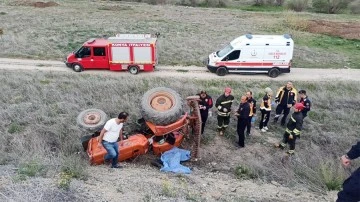 Şarampole devrilen traktörün altında kalan sürücü öldü