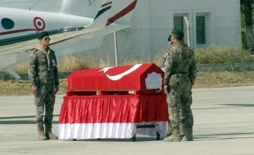 Şehit özel harekat polisinin naaşı memleketine uğurlandı