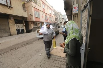 Şehitkamil’den Binlerce Aileye Gıda Yardımı Desteği