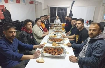 Sevengül, iftarda yönetimi ile buluştu