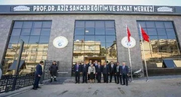 Şimşek, Prof. Dr. Aziz Sancar Eğitim ve Sanat Merkezi'ni ziyaret etti