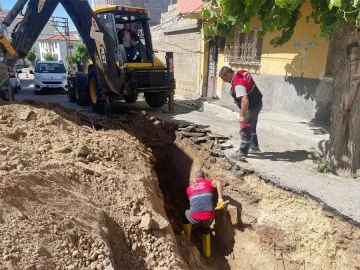 Su İşleri Müdürlüğü ekipleri şehir genelinde çalışmalarını sürdürüyor