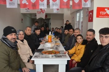 TDP Kilis İl Başkanı Curatoğlu Yönetimi ile yemekte buluştu