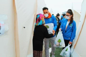 Temel İhtiyaçlar Karşılanıyor, Çocuklara Psikososyal Destek Sağlanıyor