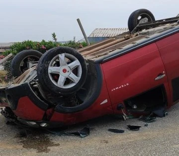 Ters dönen otomobilin sürücüsü yaralandı