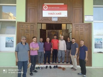 TOKİ Camisi Cemaati Hocasını geri istiyor