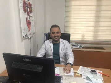 TÜRKAV BAŞKAN YARDIMCISI ERBAY TÜMER &quot;14 MART TIP BAYRAMININ DEĞERİNE PAHA BİÇİLMEZ&quot;