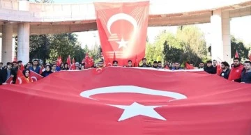 Üniversite öğrencilerinden teröre lanet yürüyüşü