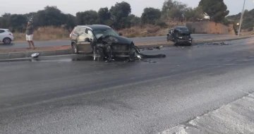 Ünlü oyuncu trafik kazası geçirdi