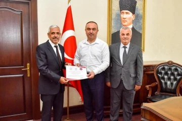 Vali Soytürk’ten SGK Kilis İl Müdürü Akkaş’a “Erişilebilirlik Belgesi”