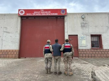 Yağma ve uyuşturucu suçundan aranan şahsı jandarma yakaladı 