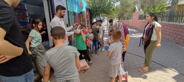 Yaz Kur’an kursu öğrencilerine Gezici Kütüphane sürprizi