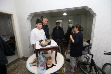 Yoğun yağışın ardından su baskını olan evlere destek