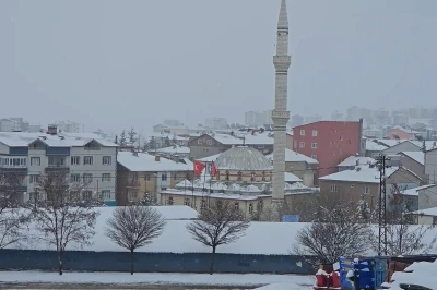 Yüksek kesimlerde kar etkili oldu